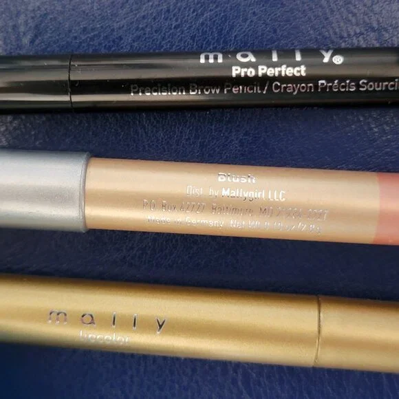 Mally cosmetics Box of 10 bundle New - Picture 8 of 10